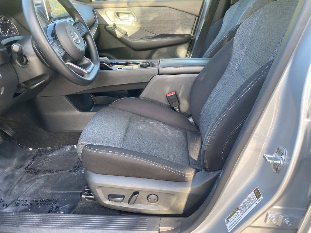 Used 2023 Nissan Rogue SV AWD/4WD image 18