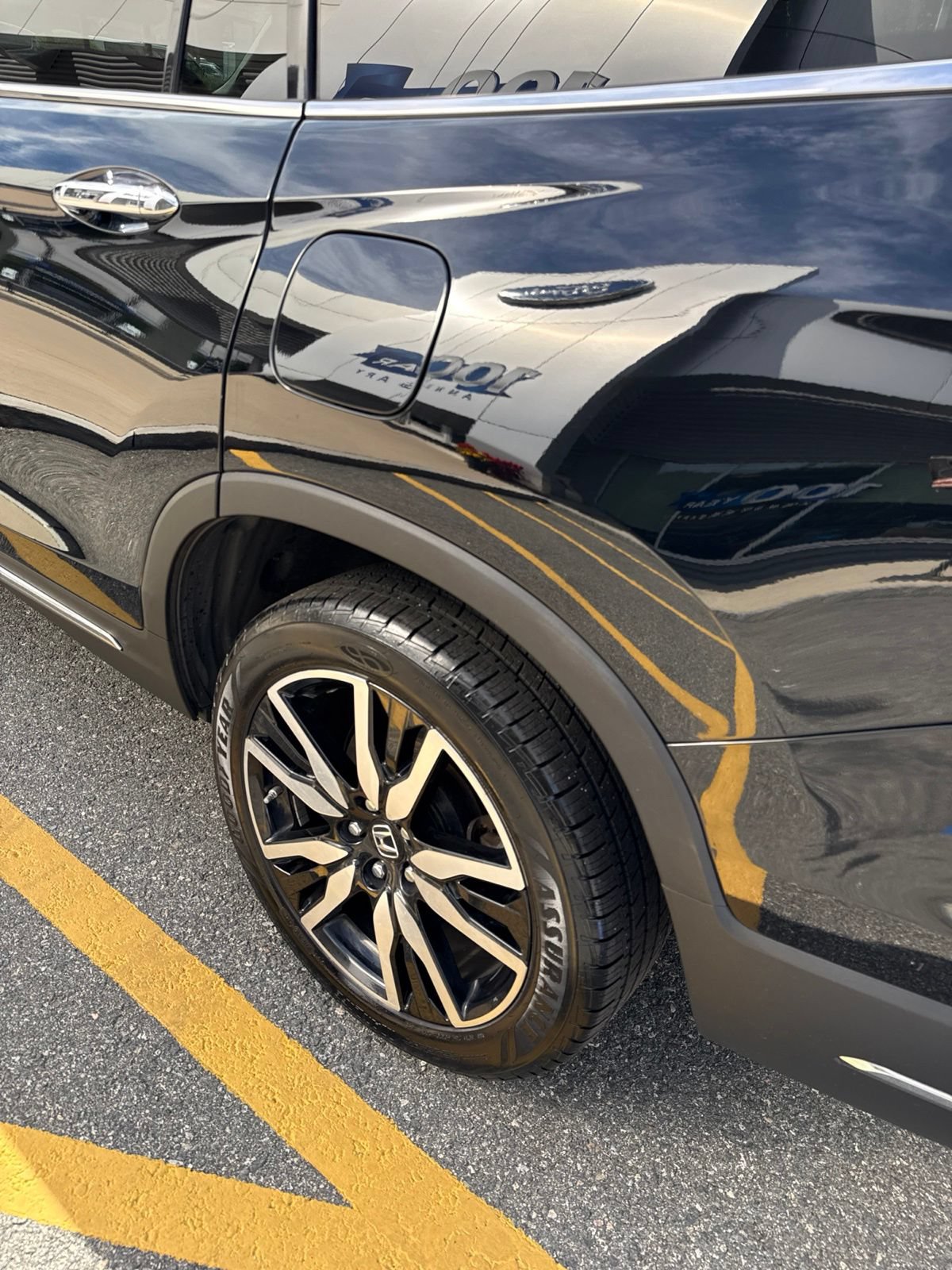 Used 2020 Honda Pilot Touring image 8