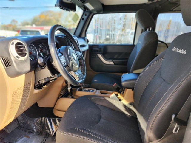 Used 2017 Jeep Wrangler Sahara w/ Dual Top Group image 13