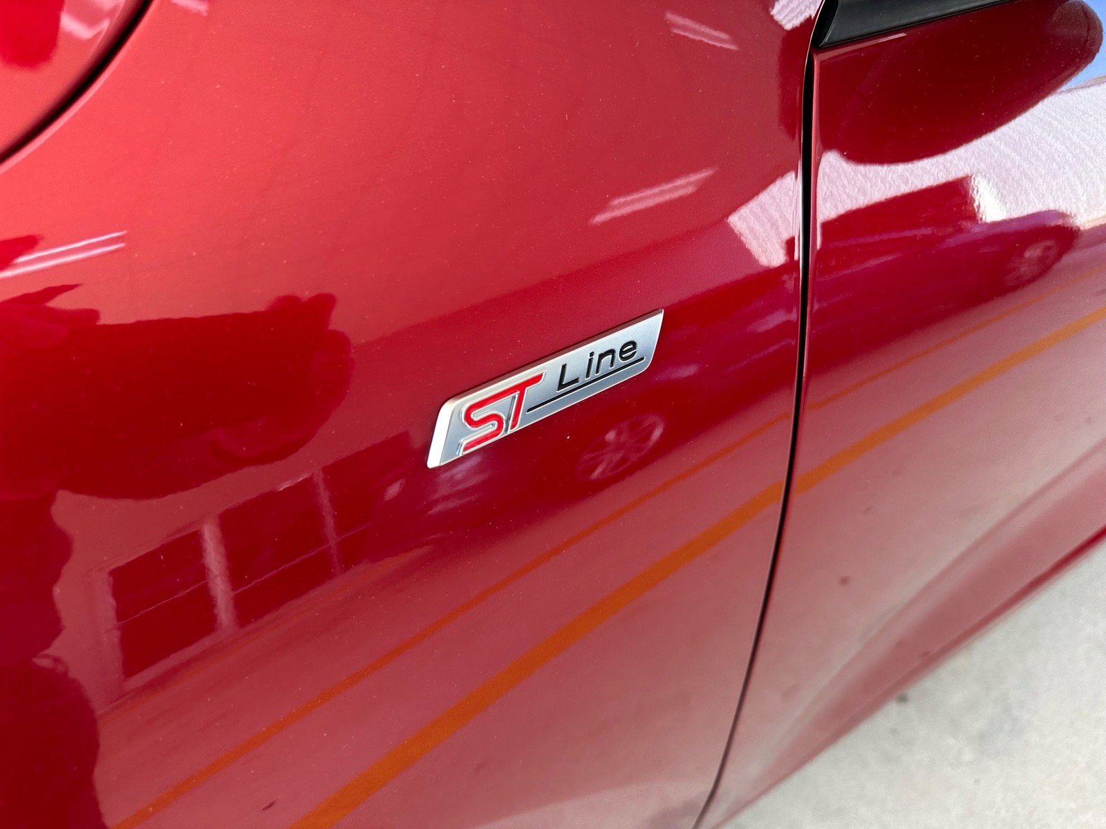 Certified 2024 Ford Escape ST-Line w/ Tech Pack #1 FWD image 9