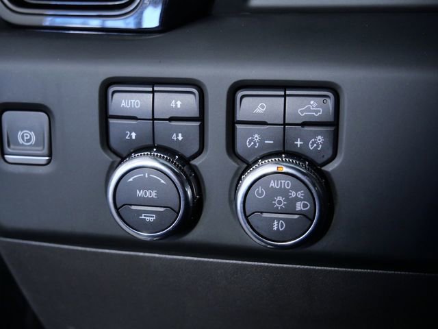 Used 2024 GMC Sierra 1500 AT4 w/ Technology Package image 27