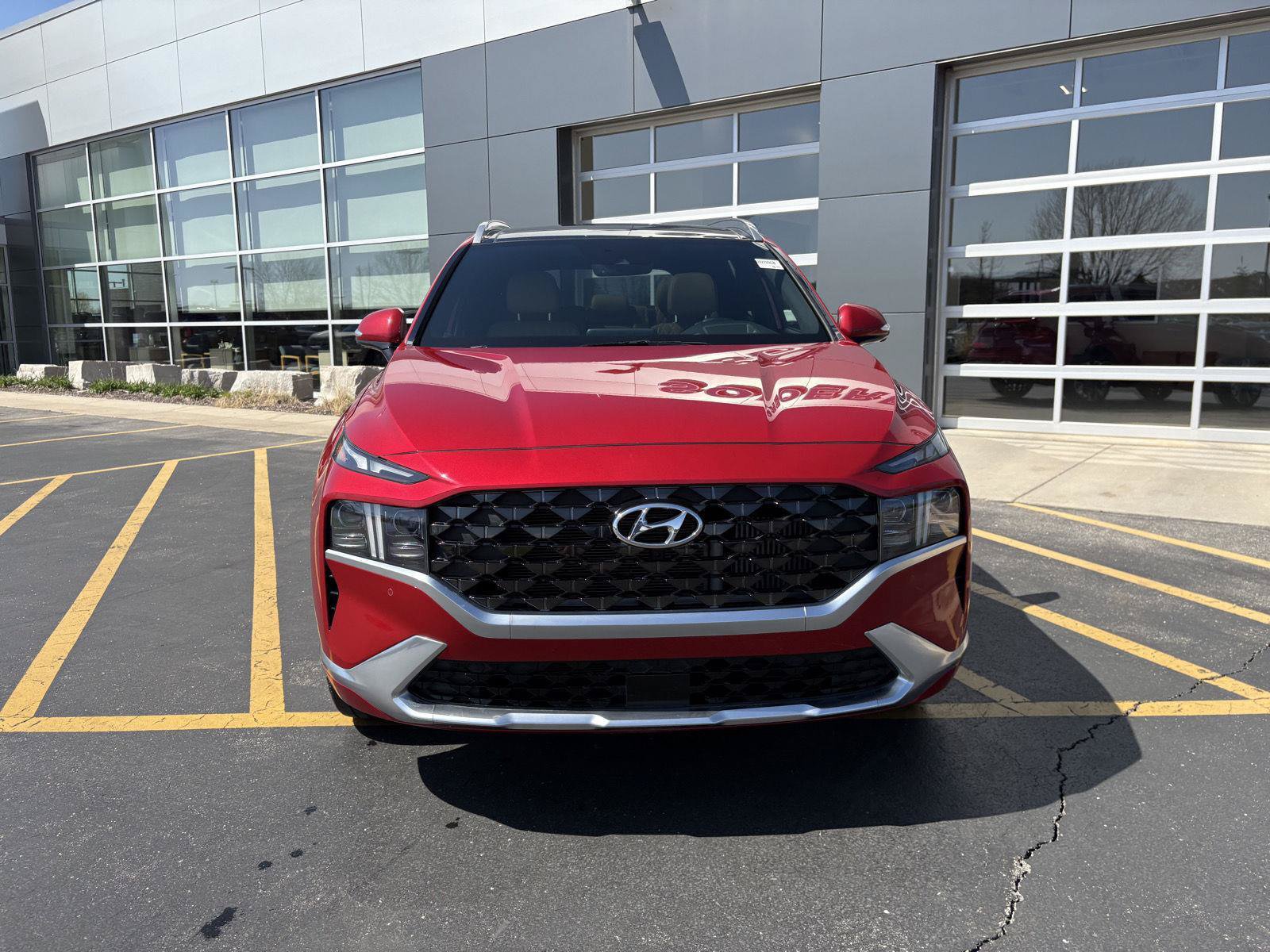 Used 2022 Hyundai Santa Fe Calligraphy AWD/4WD image 2