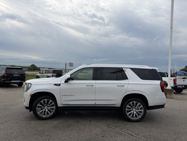 Used 2021 GMC Yukon Denali w/ Denali Premium Package AWD/4WD image 6