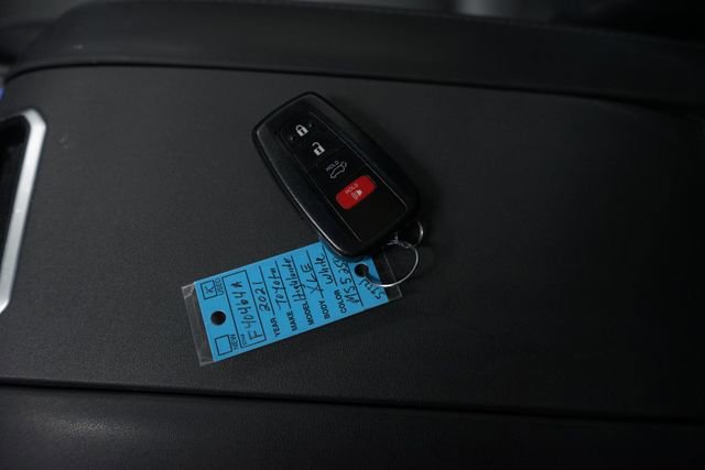 Used 2021 Toyota Highlander XLE image 22