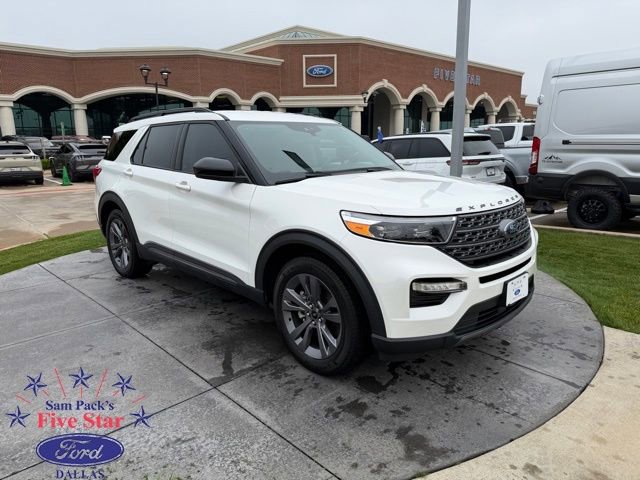 Certified 2023 Ford Explorer XLT w/ Equipment Group 202A