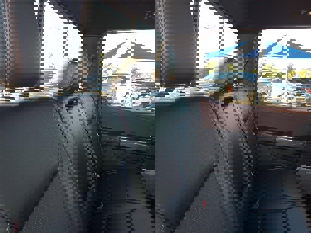 Certified 2023 Ford F150 Lariat w/ Equipment Group 502A High image 15