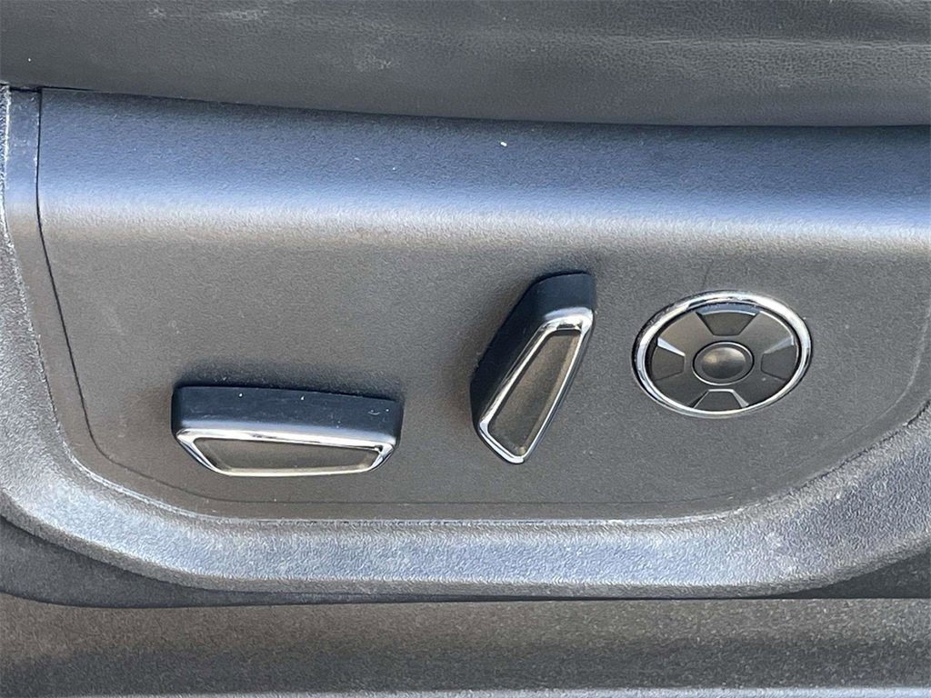 Certified 2020 Ford F150 Platinum w/ Equipment Group 701A Luxury image 14