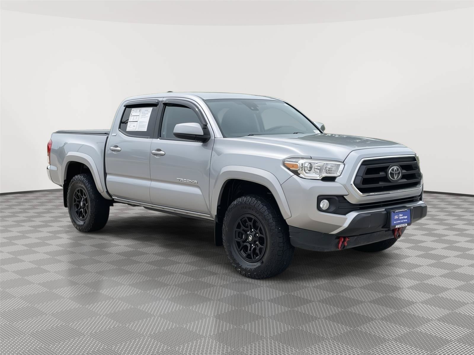 Used 2020 Toyota Tacoma SR5 AWD/4WD image 5