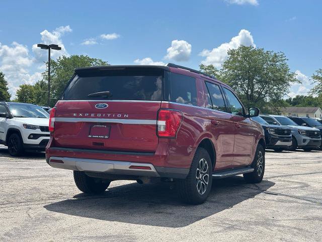 Certified 2022 Ford Expedition XLT AWD/4WD image 3