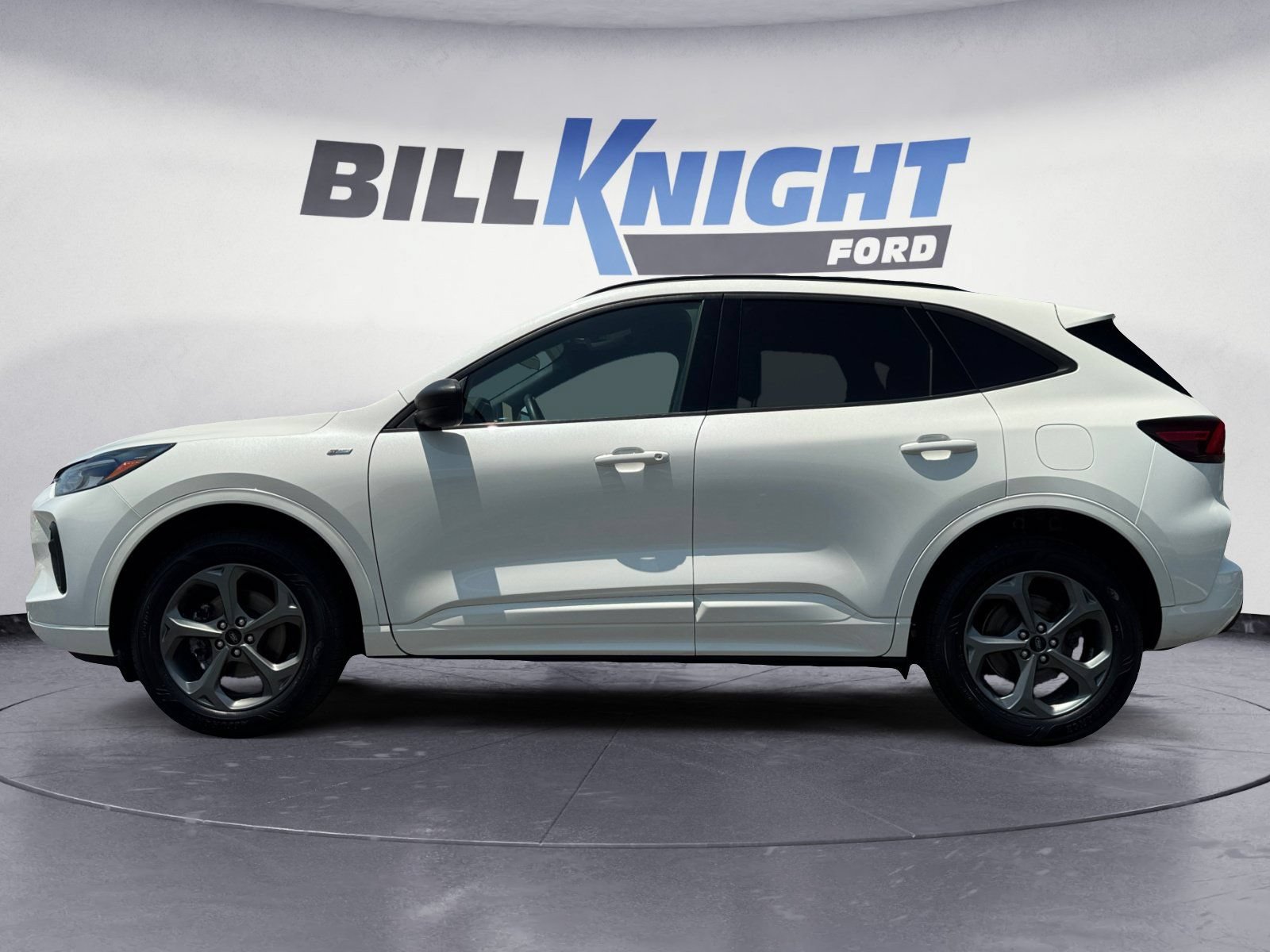 Certified 2024 Ford Escape ST-Line w/ Tech Pack #1 AWD/4WD image 2