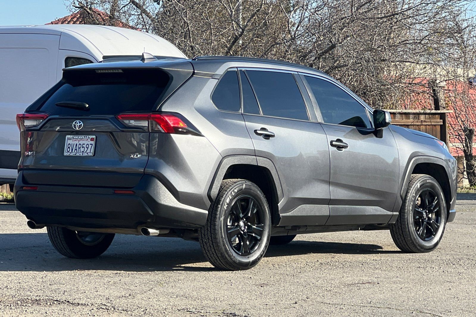 Used 2020 Toyota RAV4 XLE image 5