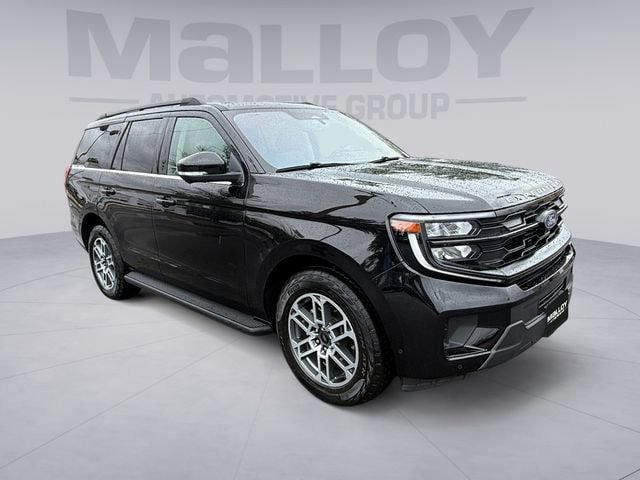 Certified 2025 Ford Expedition Active AWD/4WD image 7