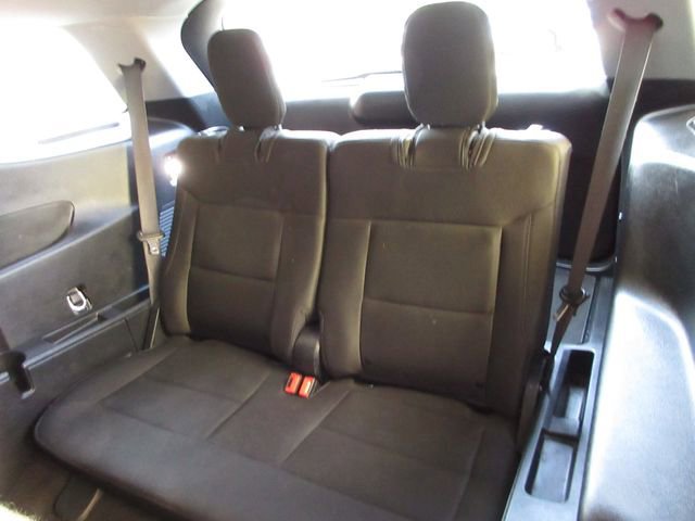 Certified 2023 Ford Explorer XLT RWD image 27