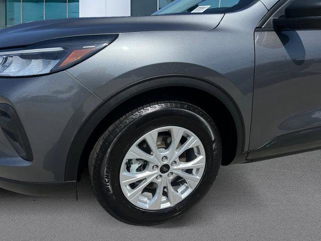 Certified 2025 Ford Escape Active FWD image 9