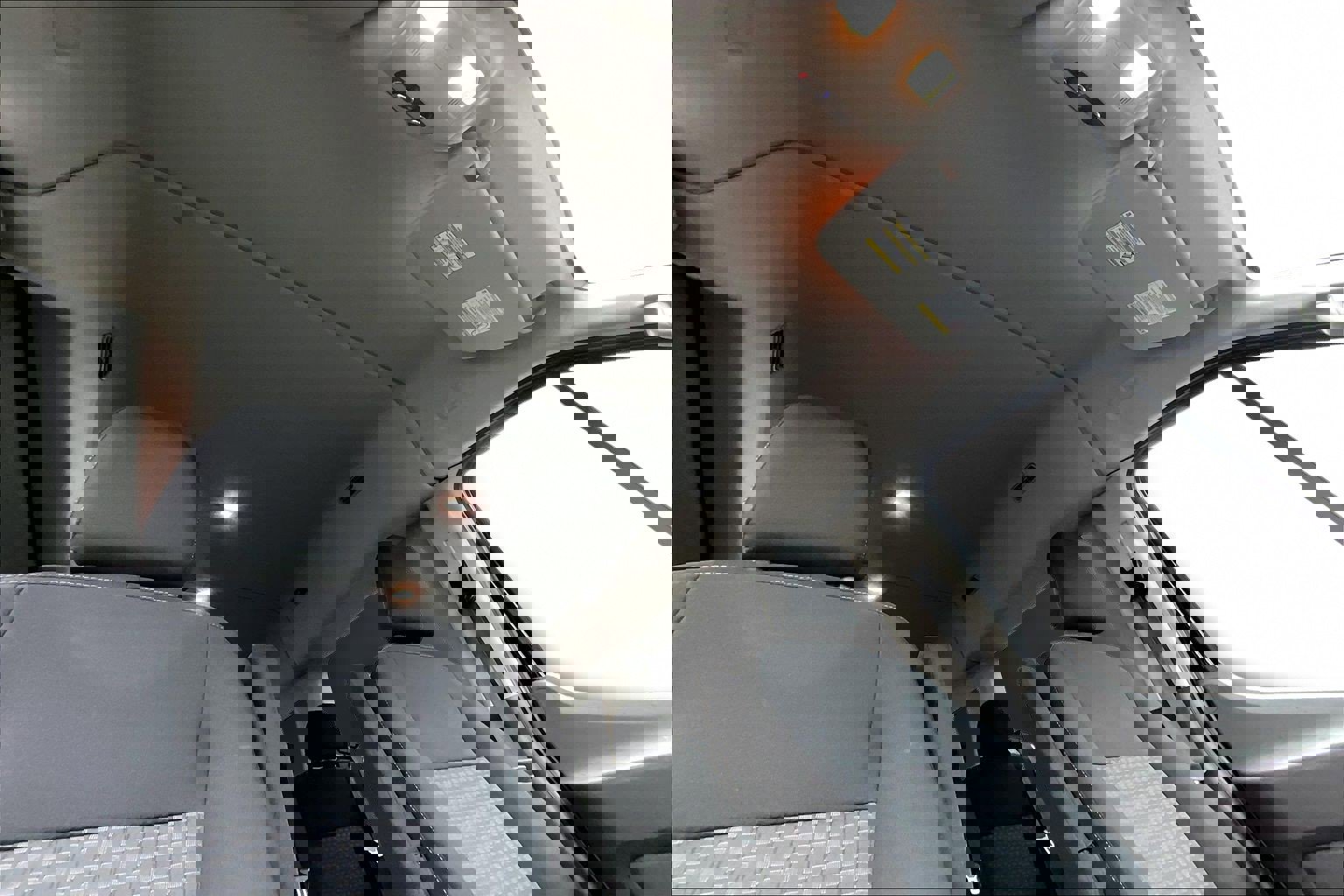 Certified 2022 Ford Transit 350 XLT image 17