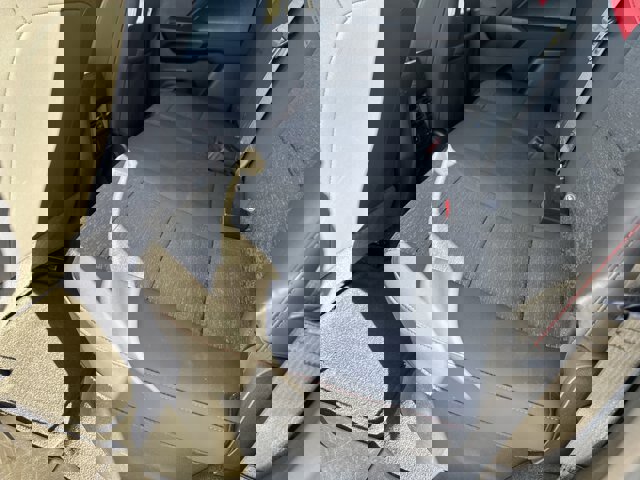 Used 2024 Chevrolet Colorado Z71 w/ Z71 Convenience Package 2 image 18