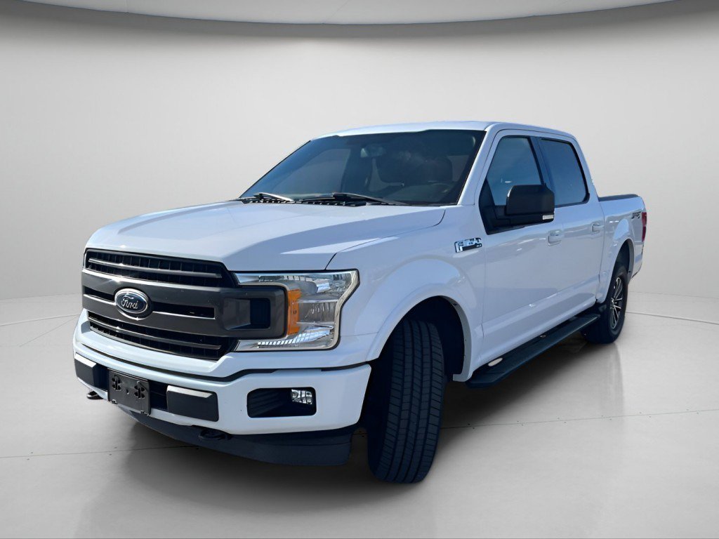 Certified 2018 Ford F150 XLT w/ Equipment Group 302A Luxury AWD/4WD image 15