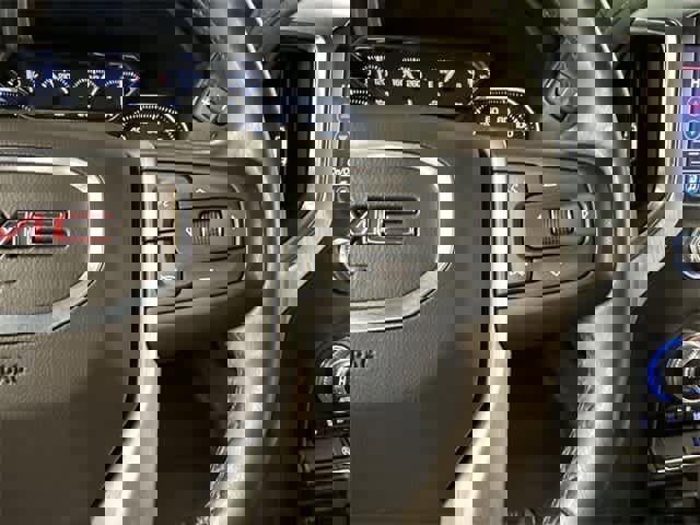 Used 2019 GMC Sierra 1500 SLT w/ SLT Convenience Package image 9