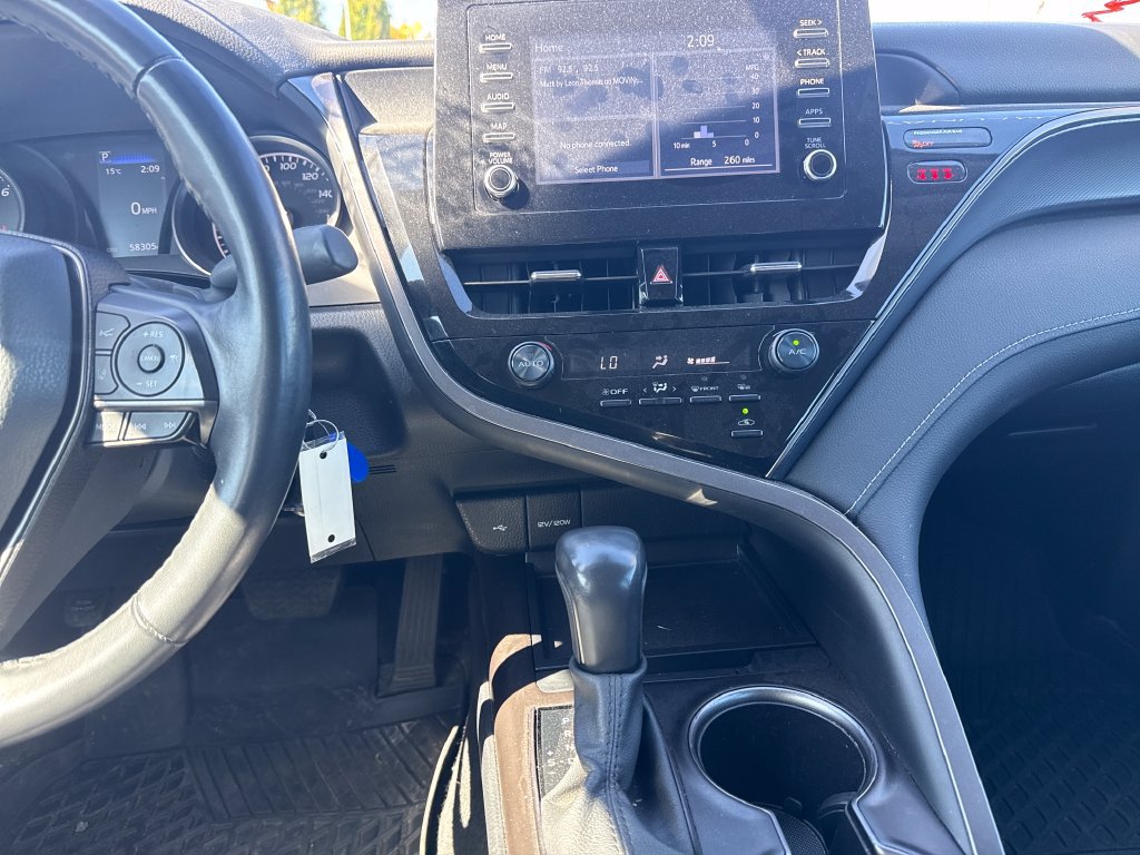 Used 2024 Toyota Camry SE FWD image 23