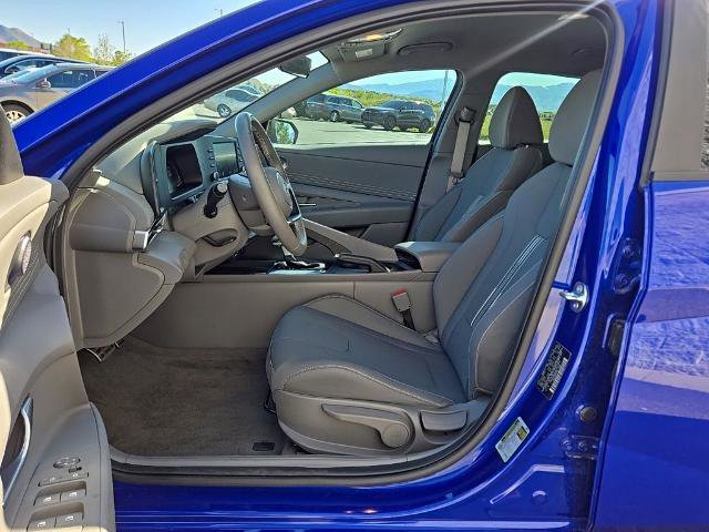 Used 2025 Hyundai Elantra Sport FWD image 20