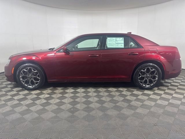 Used 2018 Chrysler 300 S image 2