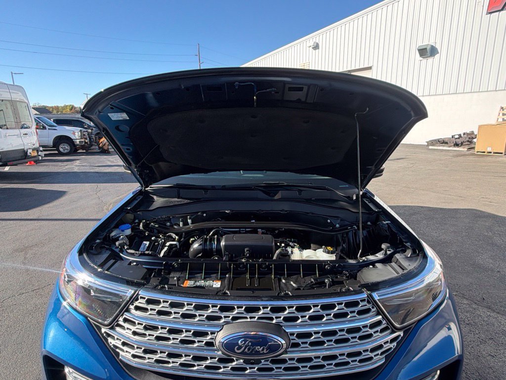 Certified 2022 Ford Explorer Limited AWD/4WD image 18