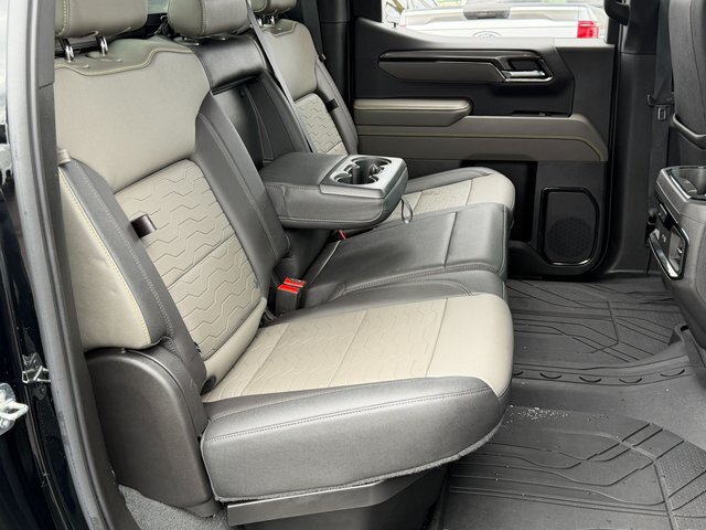 Used 2022 Chevrolet Silverado 1500 ZR2 w/ Technology Package AWD/4WD image 39