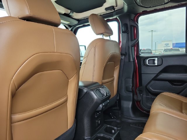 Used 2021 Jeep Gladiator Overland w/ Popular Equipment Package AWD/4WD image 14