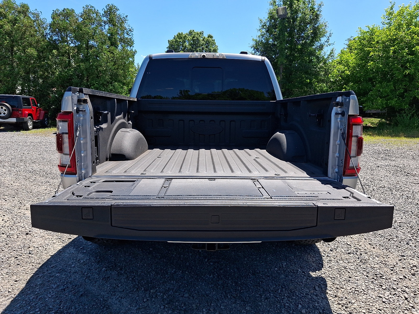 Certified 2022 Ford F150 Raptor w/ Equipment Group 801A High AWD/4WD image 30
