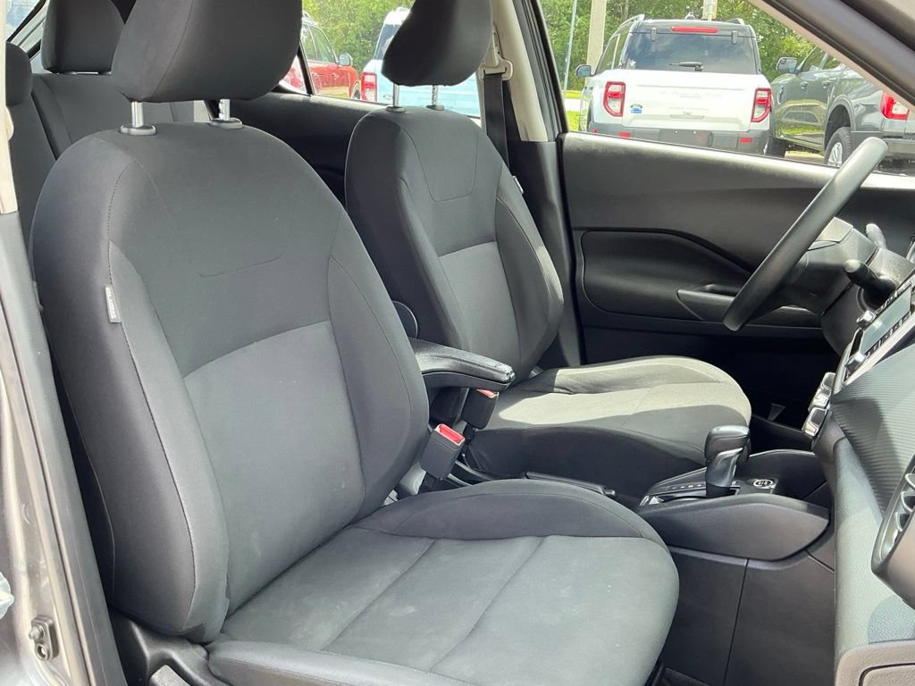 Used 2023 Nissan Kicks S FWD image 17