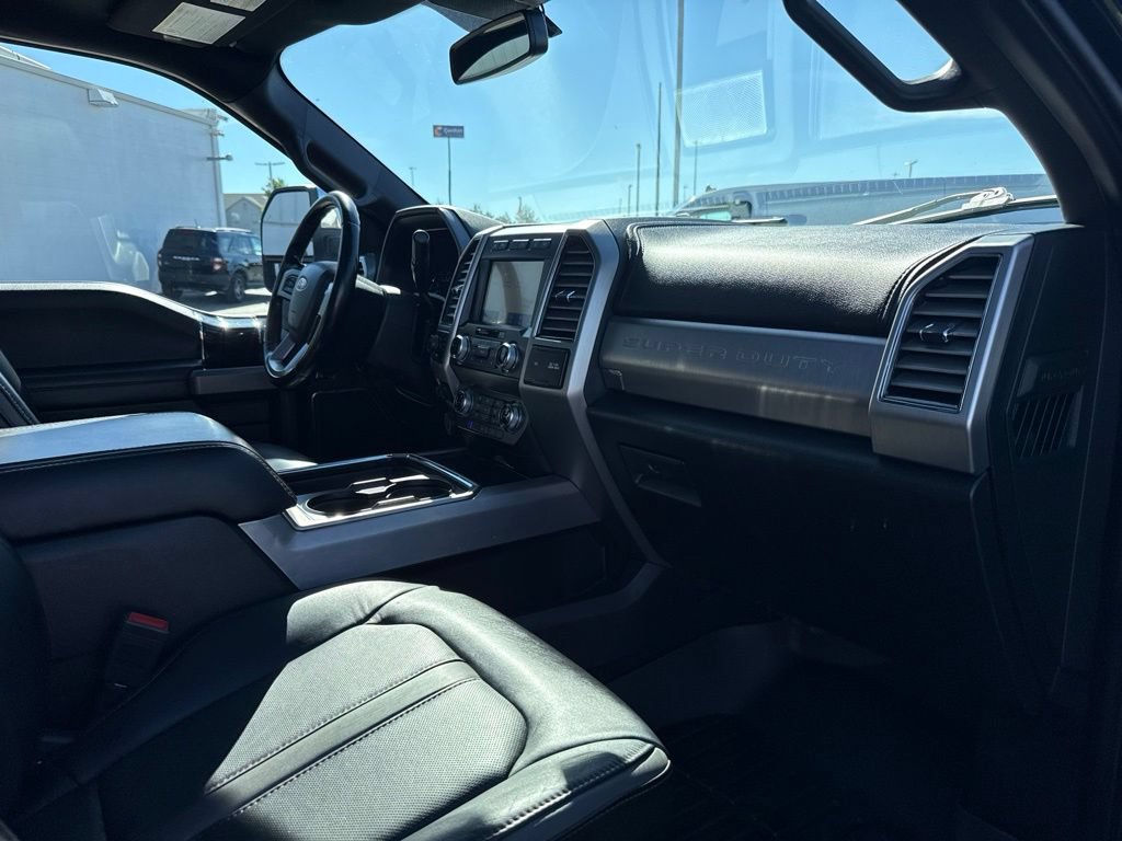 Certified 2020 Ford F350 Platinum w/ FX4 Off-Road Package AWD/4WD image 35