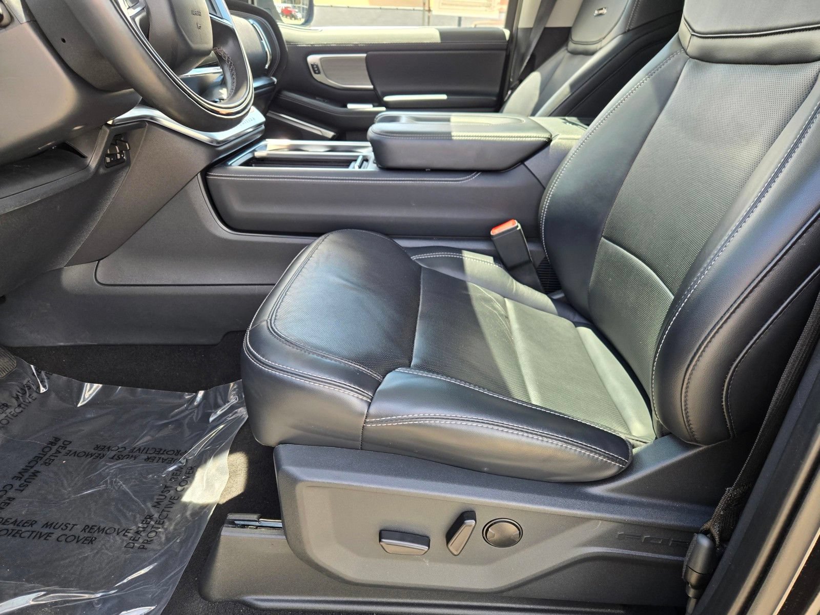 Certified 2025 Ford Expedition Max Platinum AWD/4WD image 28