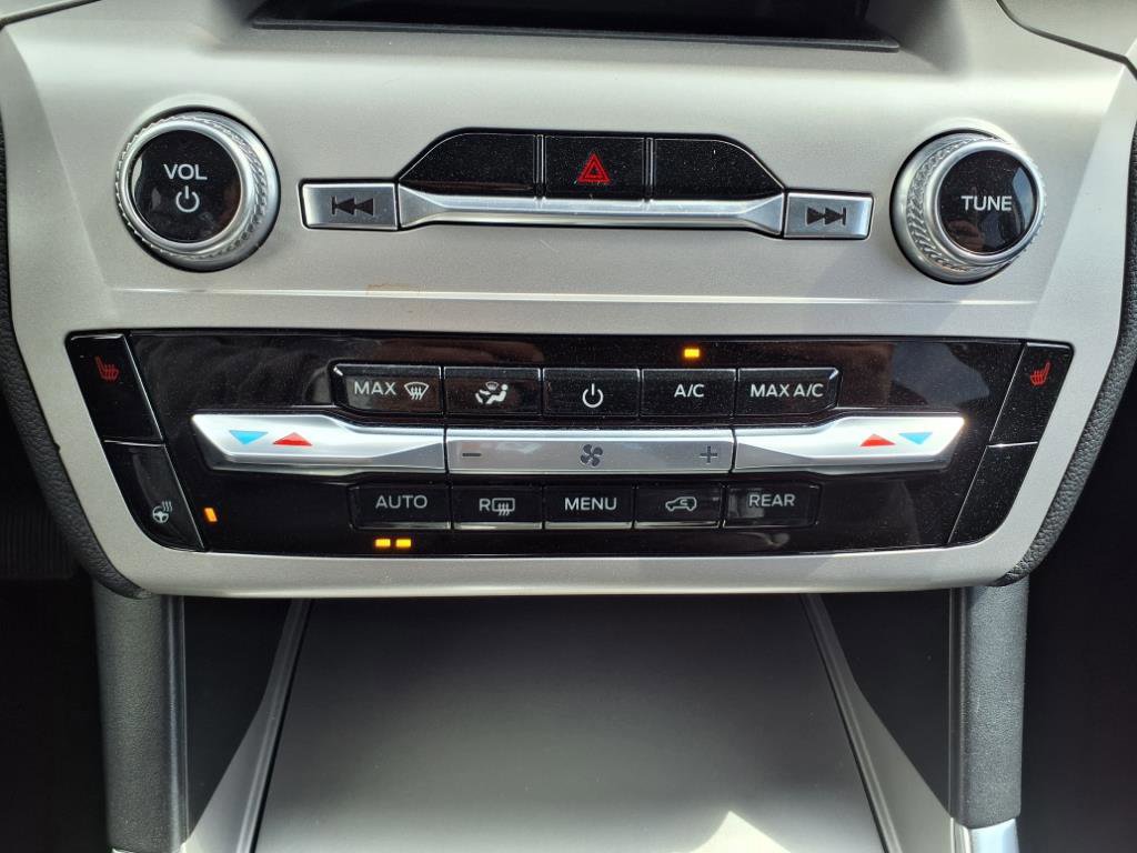 Certified 2022 Ford Explorer XLT w/ Equipment Group 202A image 19