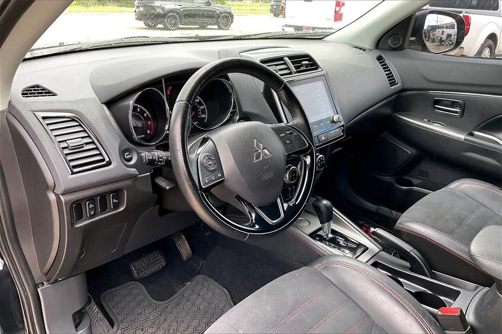 Used 2022 Mitsubishi Outlander Sport SE image 14