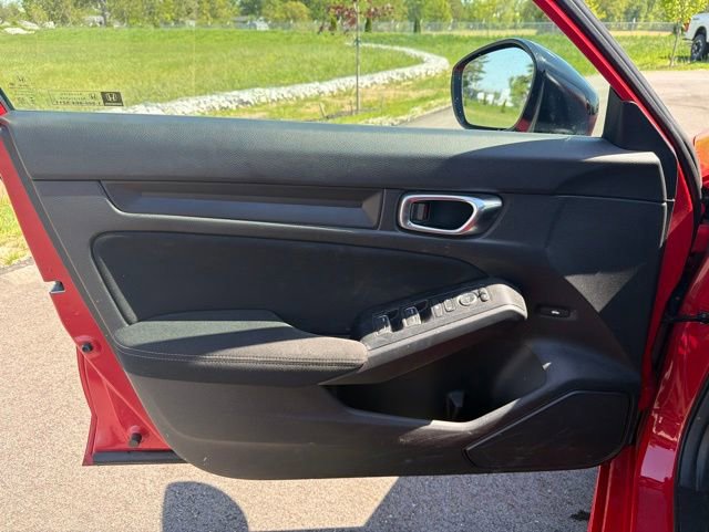 Used 2025 Honda Civic Sport image 16