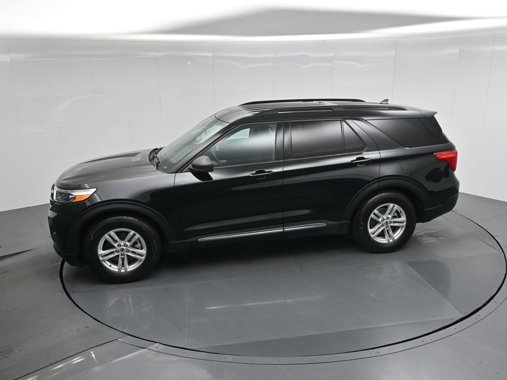 Certified 2022 Ford Explorer XLT image 46
