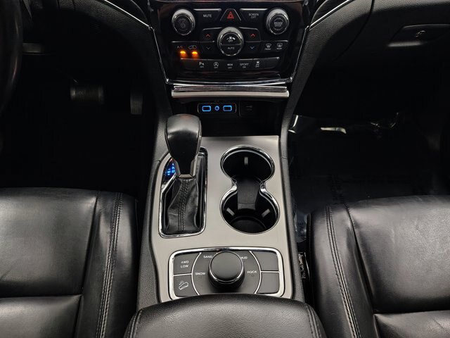 Used 2021 Jeep Grand Cherokee Limited AWD/4WD image 34