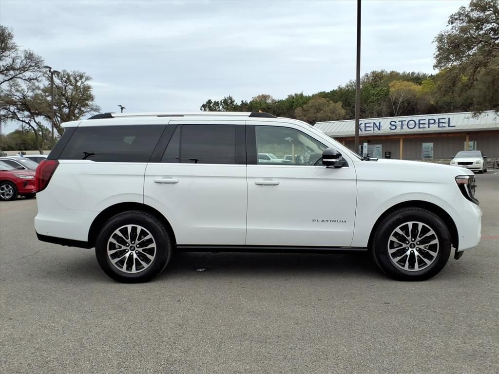 Certified 2025 Ford Expedition Platinum image 2
