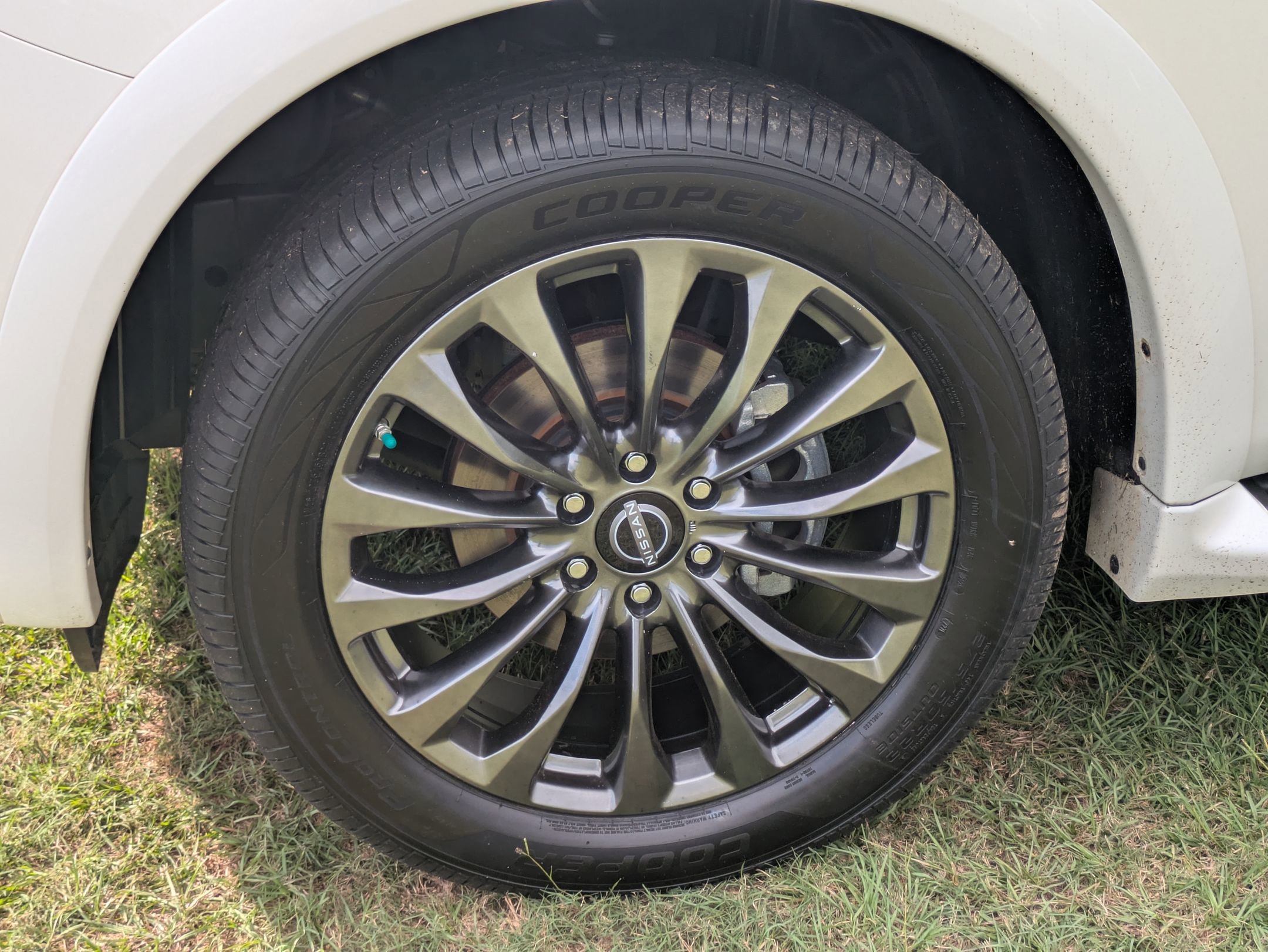 Used 2021 Nissan Armada Platinum w/ Captain's Chairs Package image 11