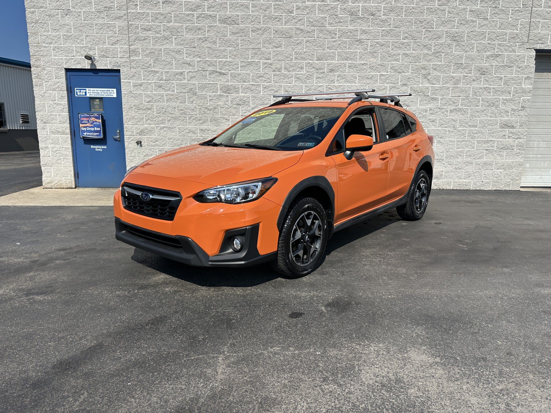 Used 2019 Subaru Crosstrek 2.0i Premium w/ Popular Package #2 AWD/4WD image 2
