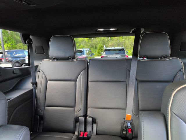 Used 2023 GMC Yukon SLT AWD/4WD image 29