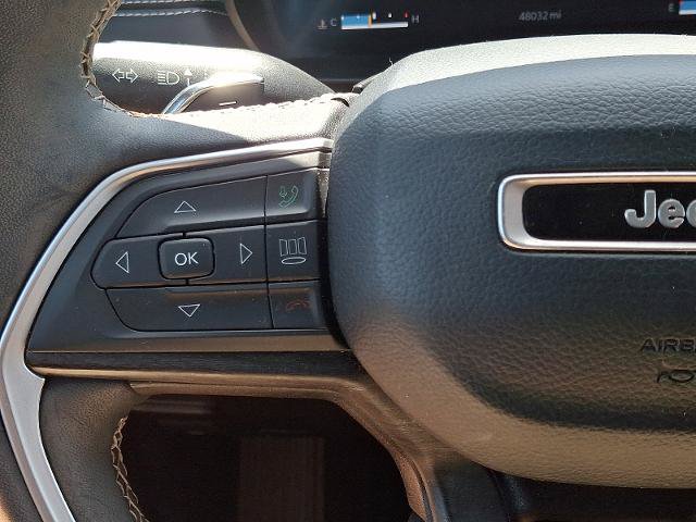 Used 2023 Jeep Grand Cherokee Limited AWD/4WD image 22