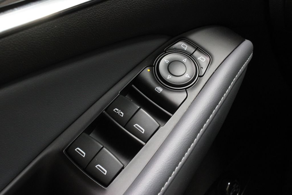 Used 2019 Buick Enclave Essence FWD image 25