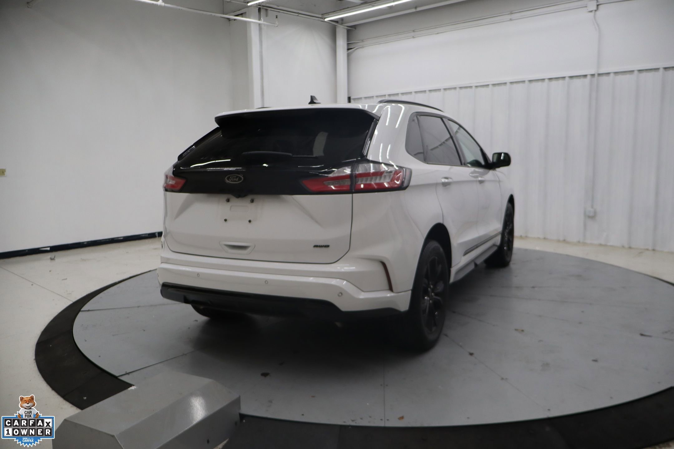 Certified 2023 Ford Edge SE w/ Black Appearance Package AWD/4WD image 4