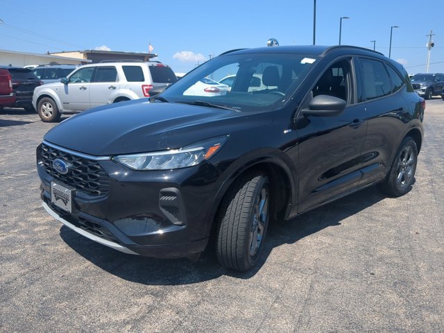 Certified 2024 Ford Escape ST-Line w/ Tech Pack #1 AWD/4WD image 8