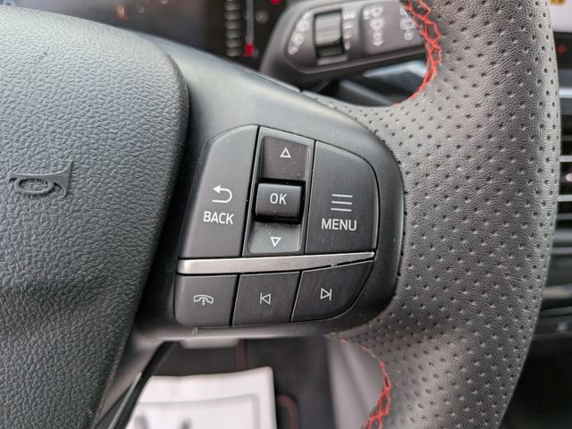 Certified 2023 Ford Escape ST-Line w/ Tech Pack #1 AWD/4WD image 11