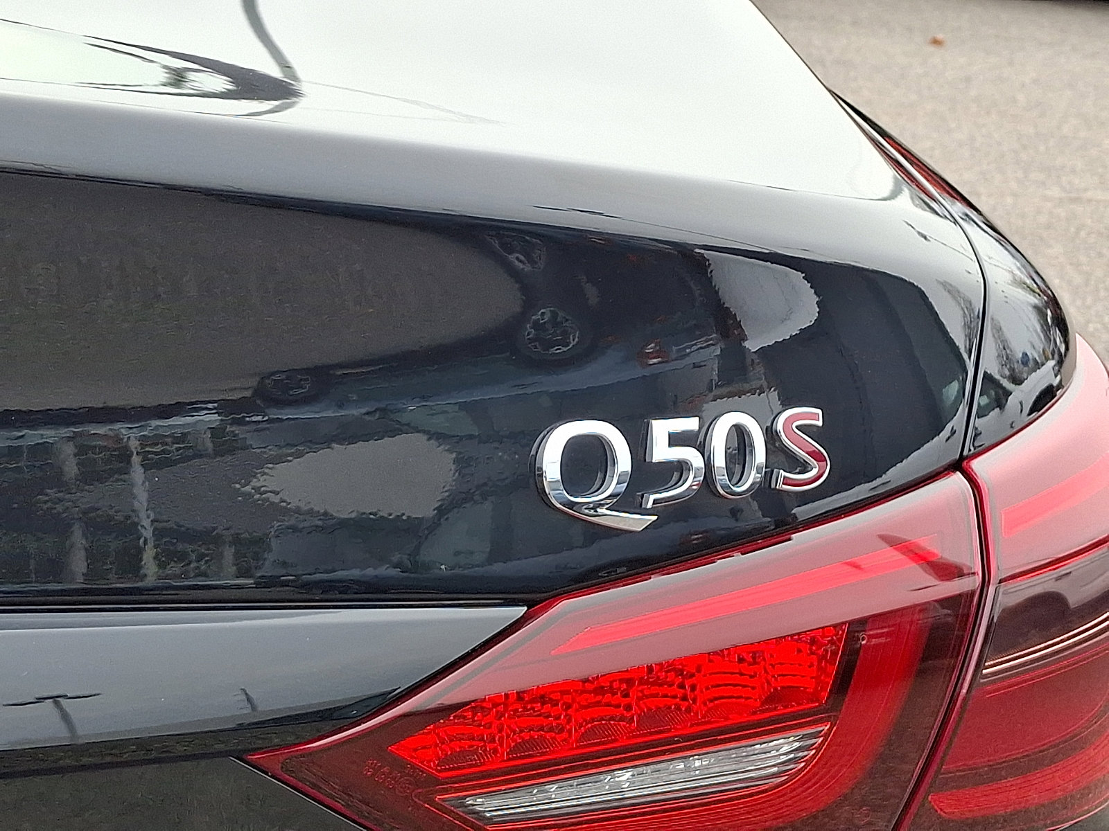 Used 2021 INFINITI Q50 Red Sport 400 w/ All Weather Package image 31