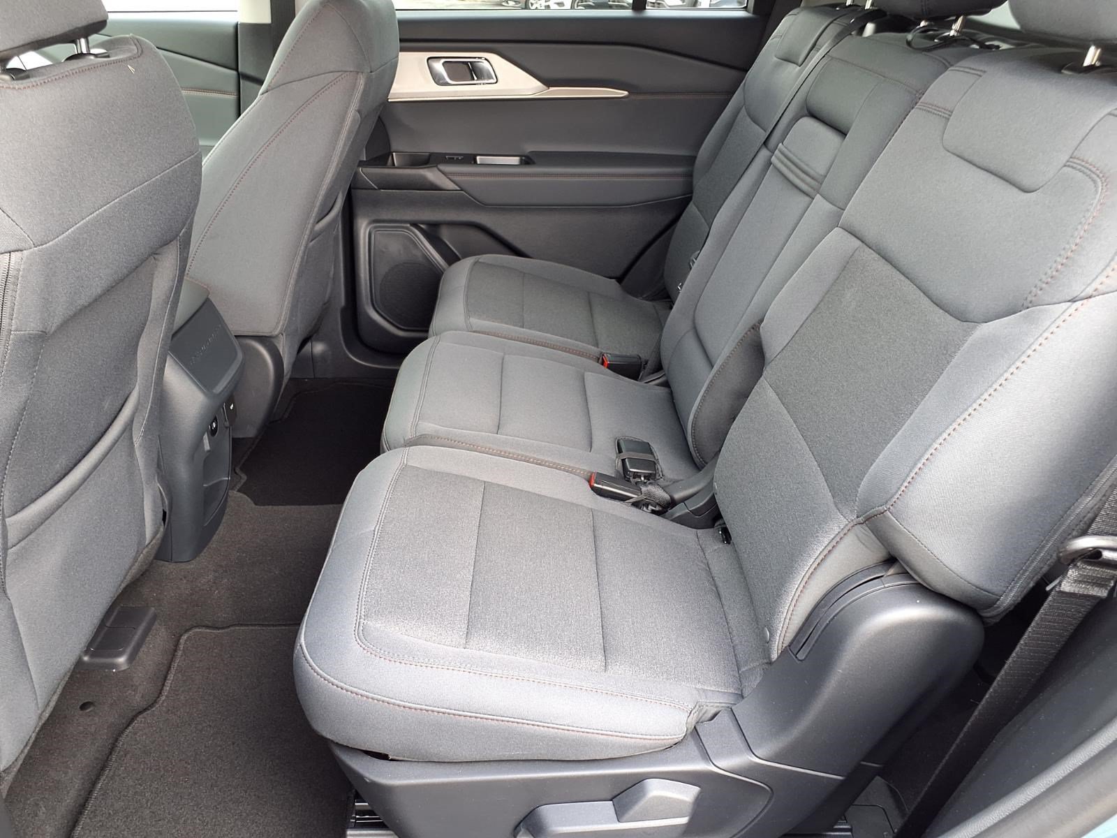 Certified 2026 Ford Explorer Active RWD image 11