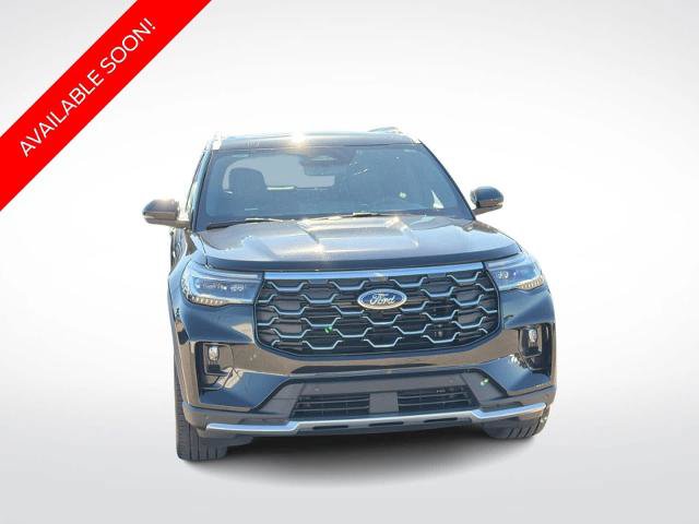 Certified 2025 Ford Explorer Platinum w/ Ultimate Package AWD/4WD image 3