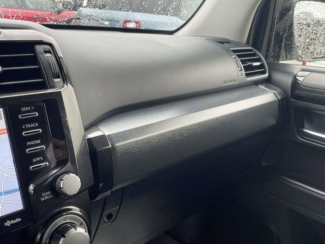Used 2022 Toyota 4Runner TRD Off-Road Premium AWD/4WD image 33